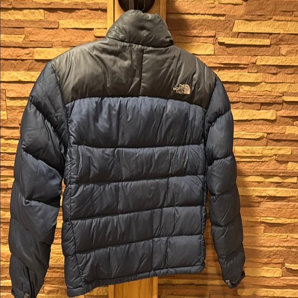 The North Face Men's Black and Blue Puffer Jacket - Picture 5 of 8